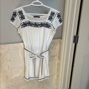 Embroidered White and Blue Women's minidress